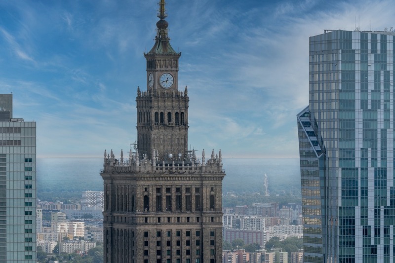 Restrukturyzacja Warszawa – szansa czy problem?